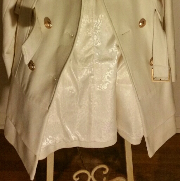 Coat - Picture 7 of 7